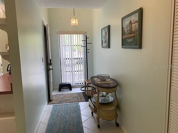 3rd image of 318 Knottwood Ct #5