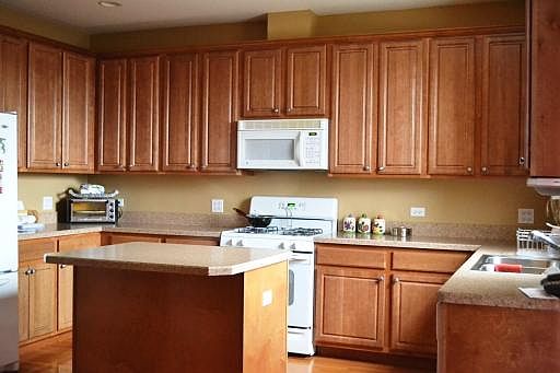 2nd image of 314 Broadmoor Ln #314