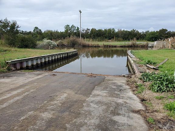 4th image of 240 Marina Drive