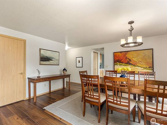 3rd image of 5285 Lake Hills Street SE