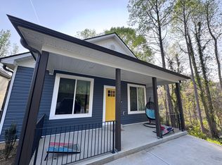 3431 Mable Hubbard Dr, Charlotte, NC 28208