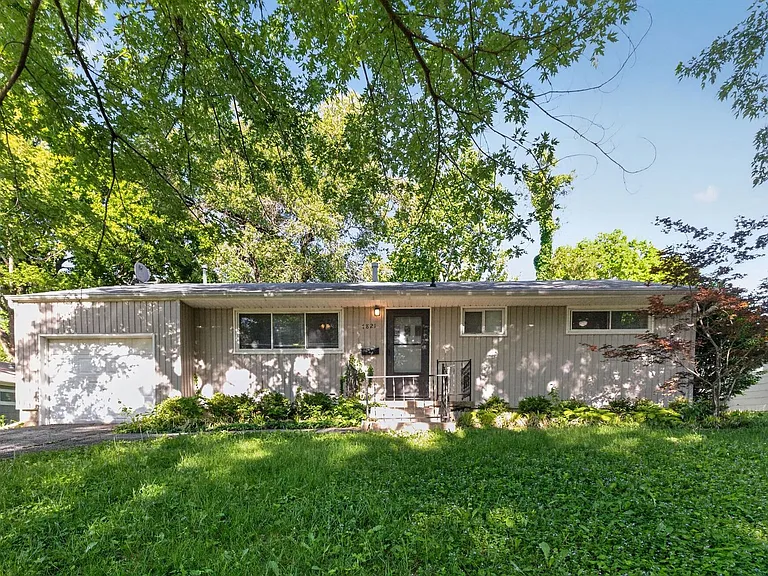 7821 Birch St — Photo 1