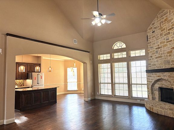 5th image of 3030 McGregor Dr
