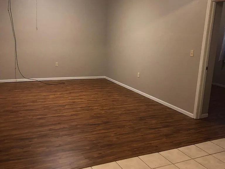 204 E 4th St #210 — Photo 6