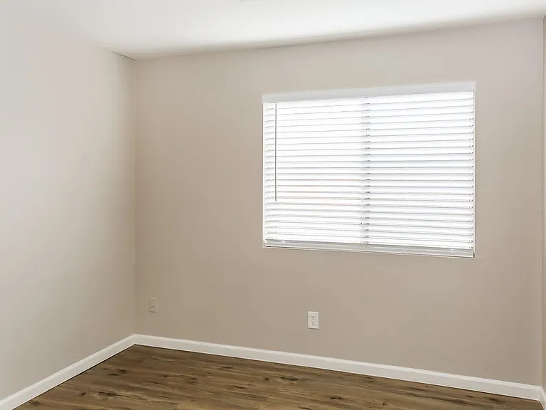 6418 W Magnolia St — Photo 15