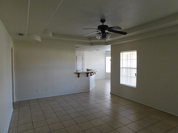4th image of 518 Baily Dr