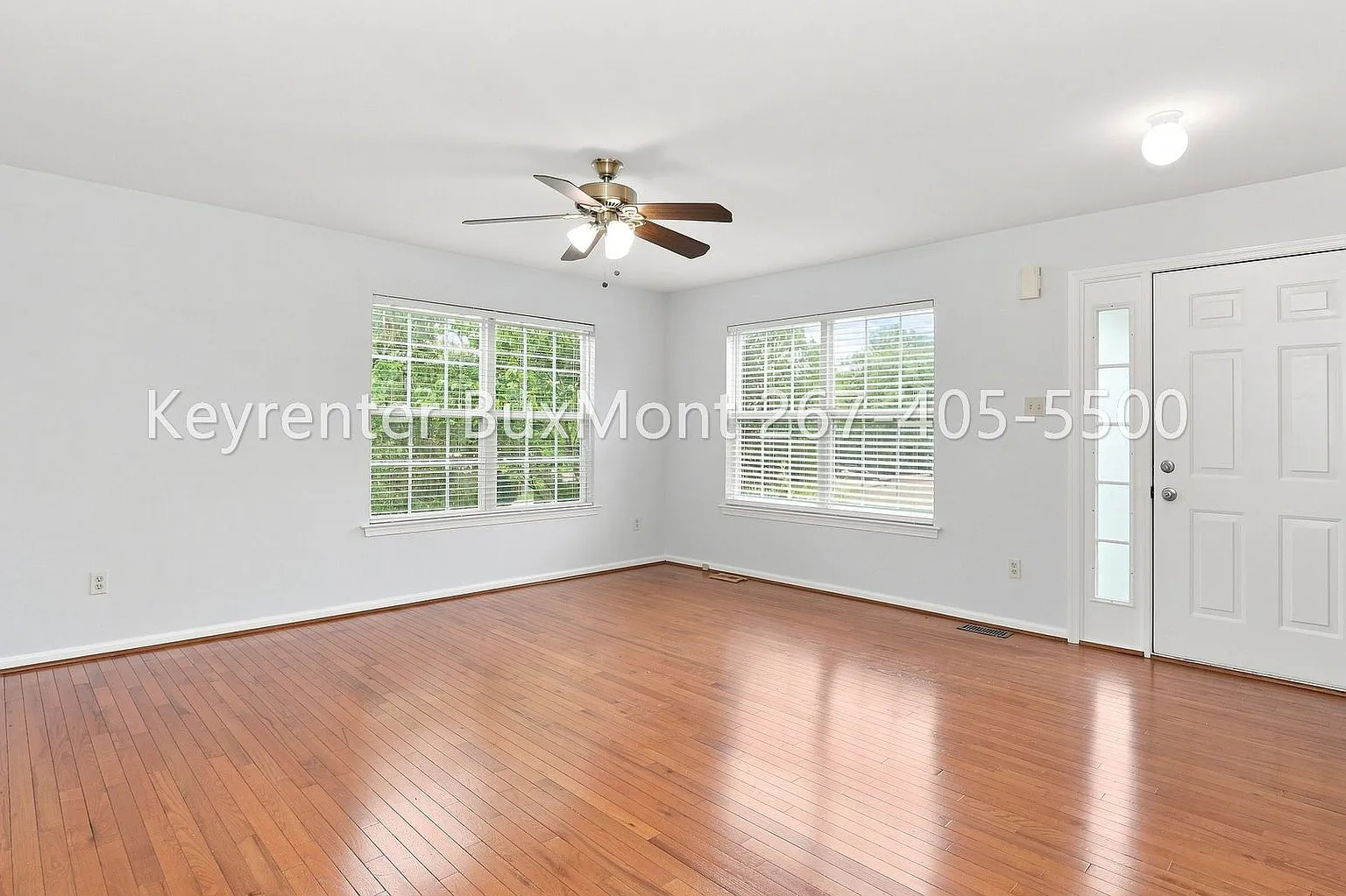 Charming 2-Bedroom Townhome in Patriots Ridge — Photo 1