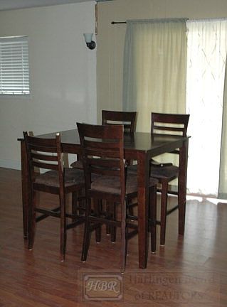 3rd image of 802 E Whitehouse Cir