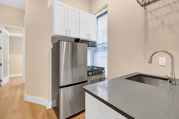 Rented by Cooper & Cooper Real Estate | media 35