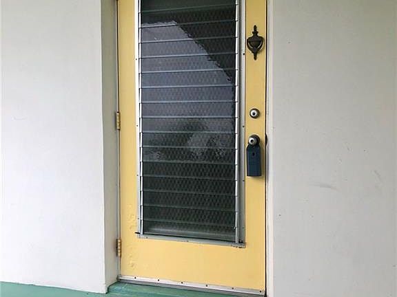 2nd image of 1225 NW 21st St Unit 29-2908