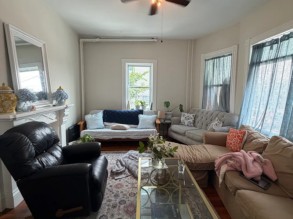 20 Middleton Ave #1