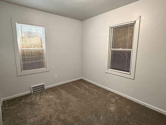 5th image of 19436 Caldwell St