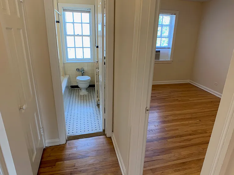 2848 Thornhill Rd — Photo 31
