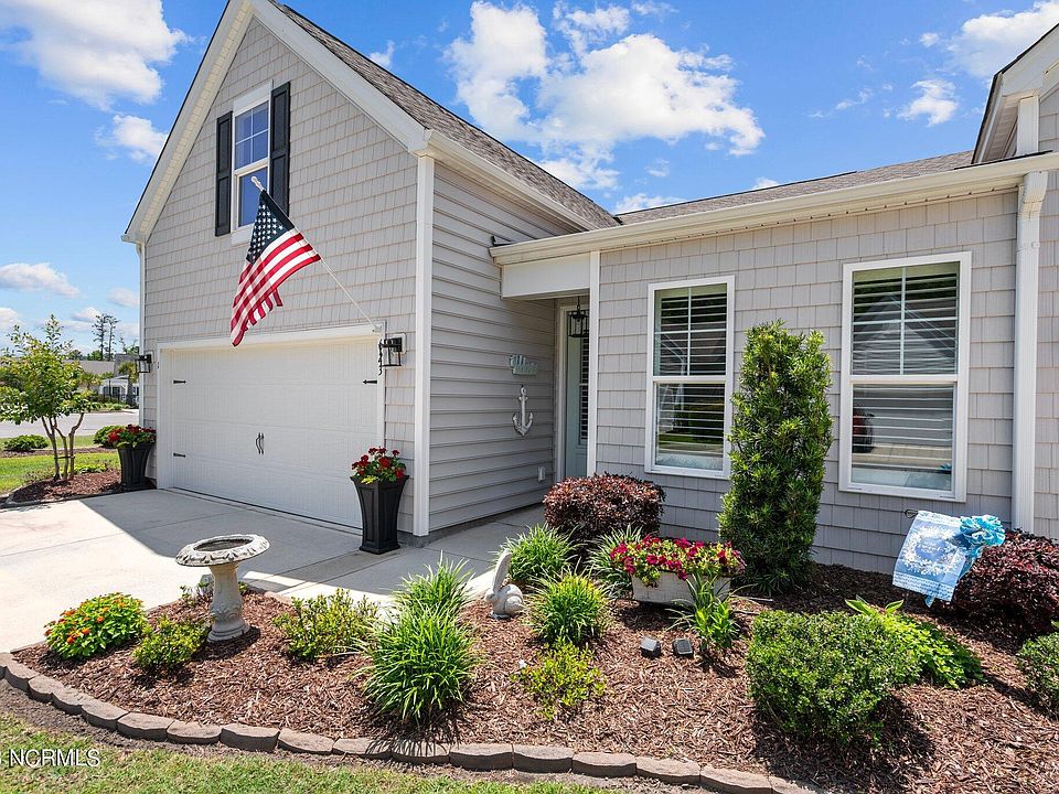 1st image of 623 Cambeck Drive SE Unit 1