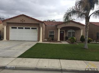 2712 Pinheiro Ct, Bakersfield, CA 93313