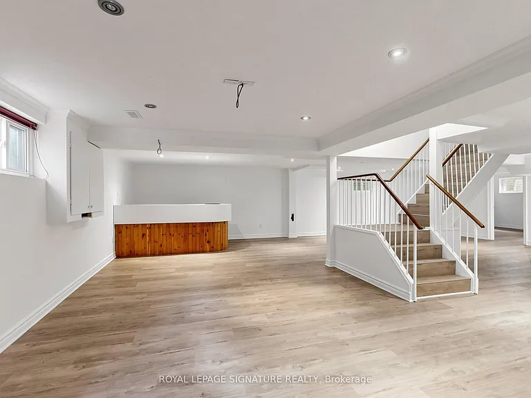 164 Banbury Rd — Photo 37