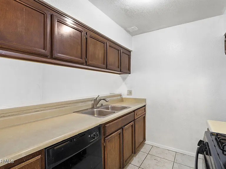3208 Isla Morada Dr — Photo 4