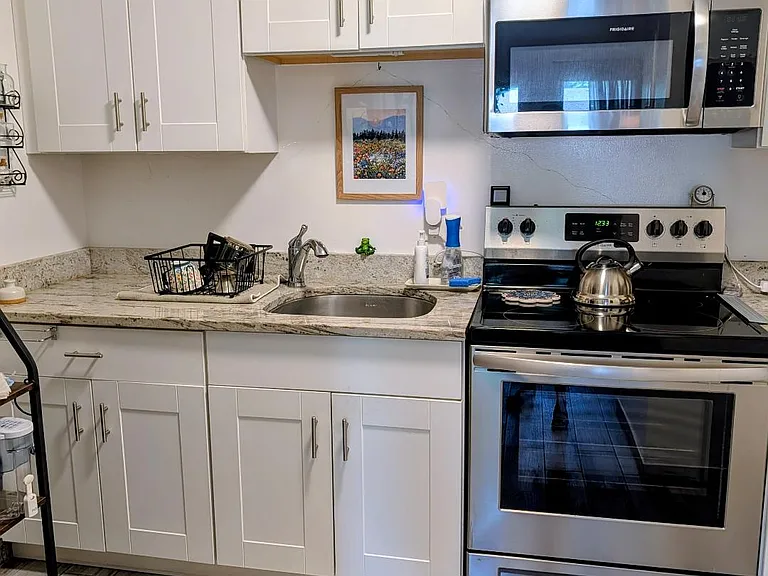 17 Hastings Ct #A — Photo 9