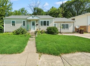 107 W Brown St, Harvard, IL 60033