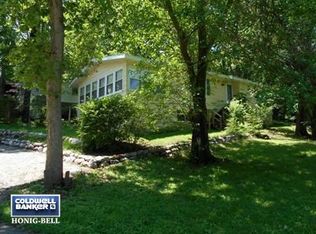 780 Odsila Way, Fontana, WI 53125