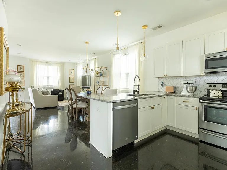 1211 Litton Ave #B — Photo 7