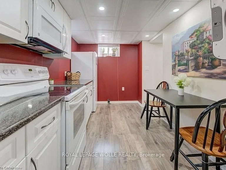 13 Lowell St S #BASEMENT — Photo 10