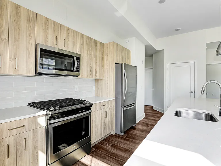 Inwood at Renaissance Square — Photo 20