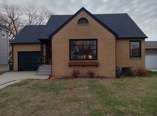 1509 5th Ave, Sterling, IL 61081