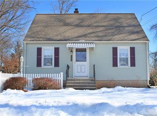 140 Garfield Rd, Bristol, CT 06010