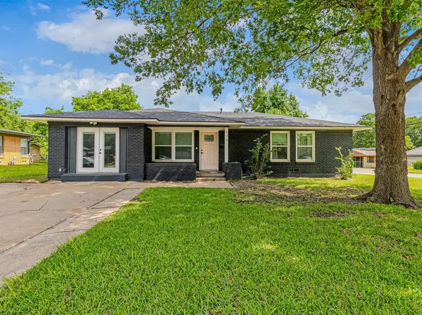 1701 W College St, Sherman, TX 75092