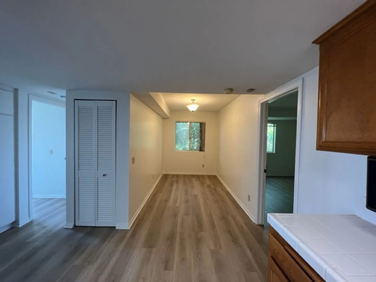 Must See! Two bedroom two bathroom condo in Banker's Hill! — Photo 4