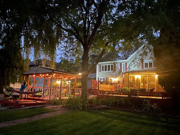 4th image of 331 E Water St