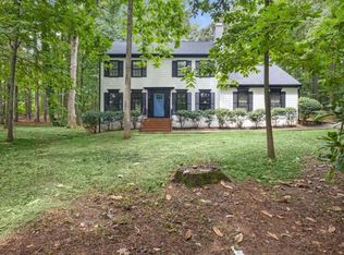 150 Englewood Dr, Fayetteville, GA 30214