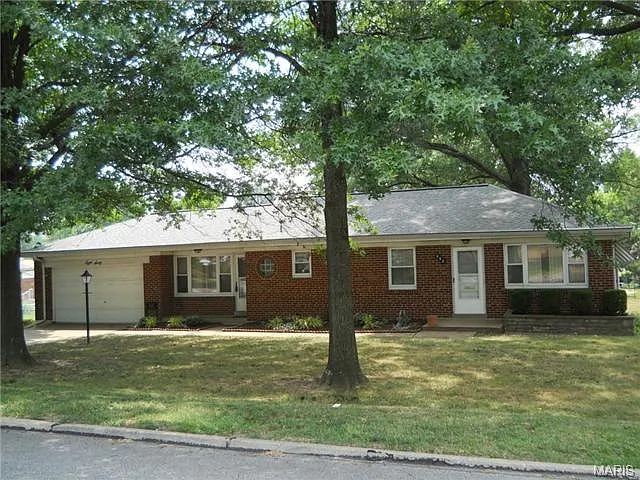 860 Reavis Barracks Rd photo 1