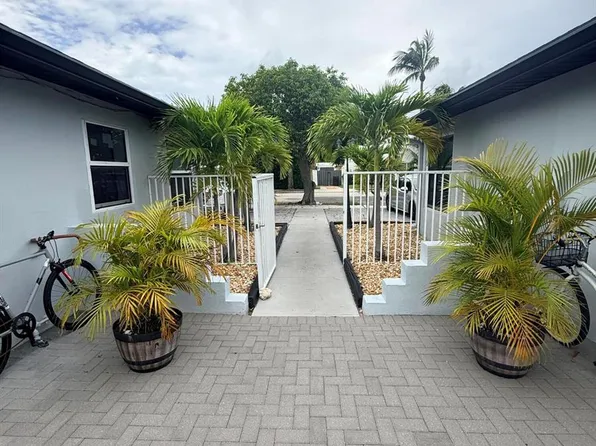 220 Walton Blvd APT 2, West Palm Beach, FL 33405