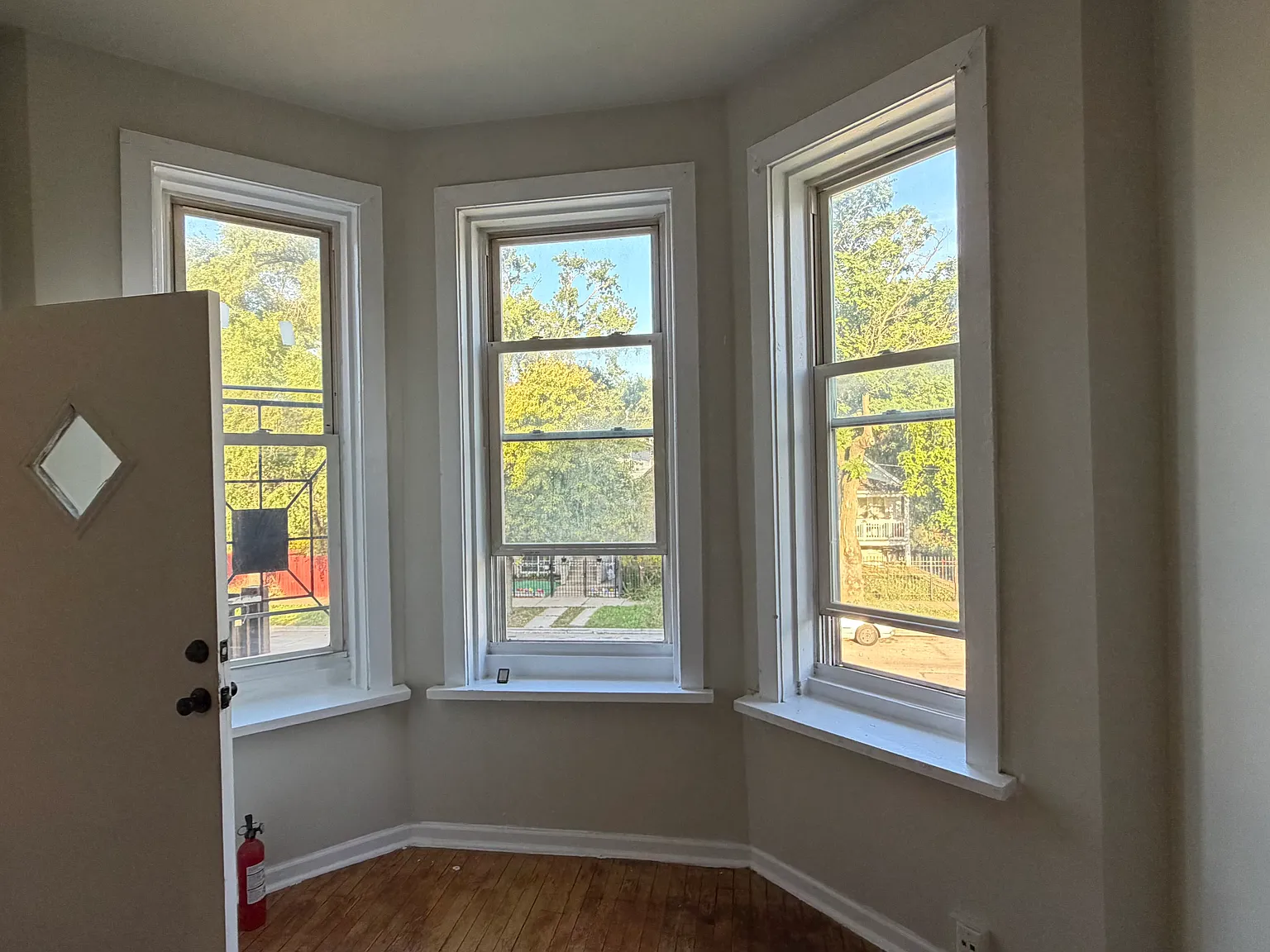 1626 S Karlov Ave — Photo 2
