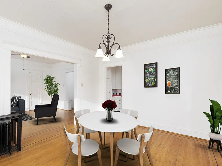 Highland Court Apartments — Photo 8