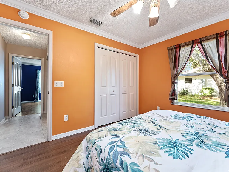 1205 Bower Ln — Photo 15