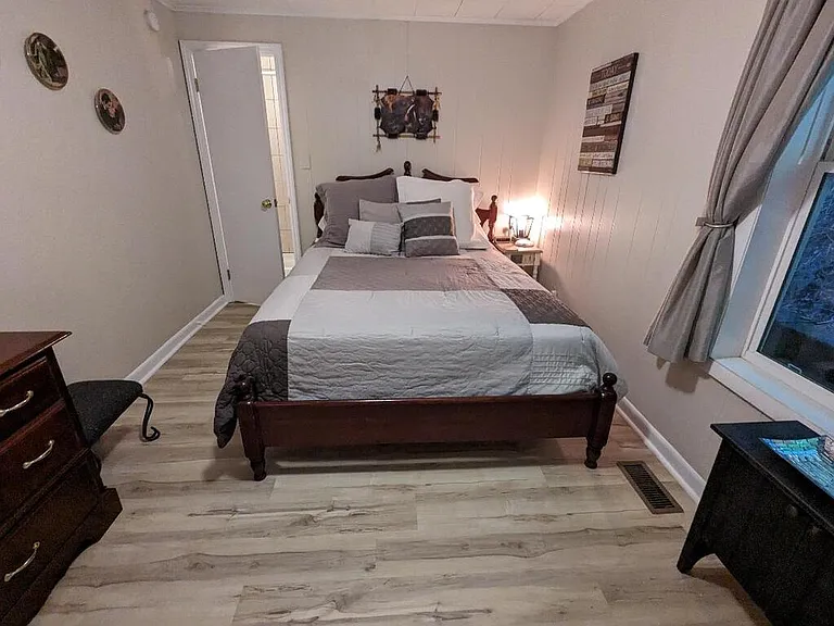 305 Shields View Dr — Photo 10