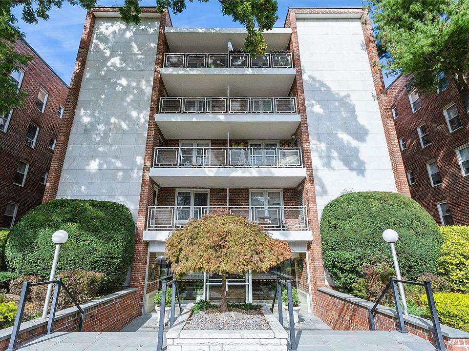 1st image of 110 Brooklyn Avenue #2A