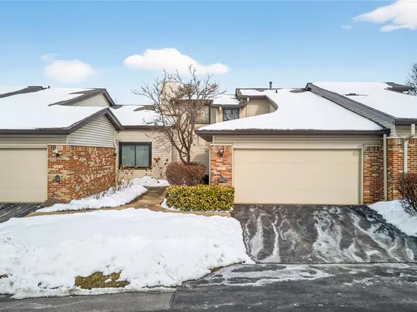 11523 Sandy View Dr, Saint Louis, MO 63146