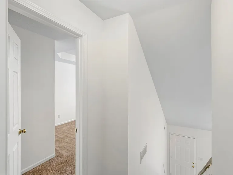5004-5006 Betty Jean Way — Photo 22