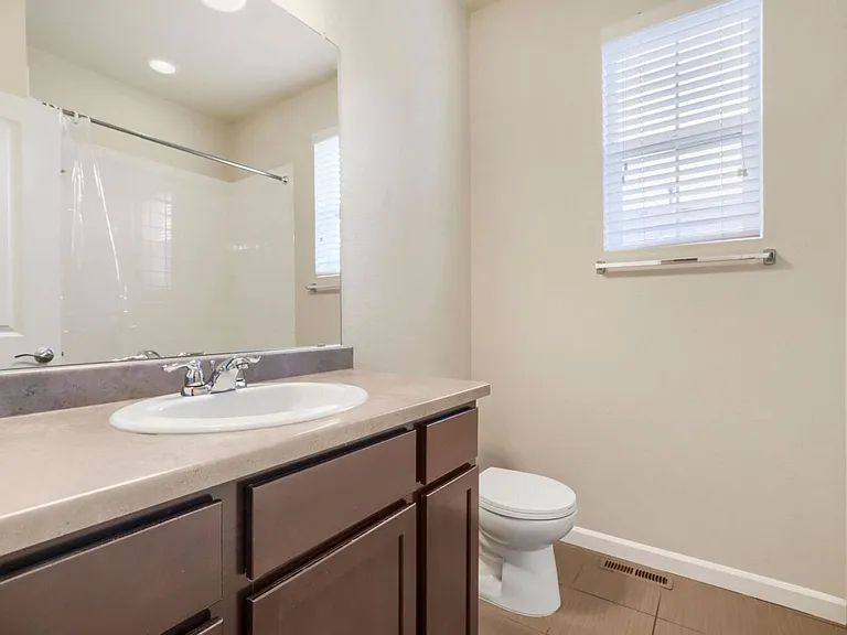 2230 Tamarac St — Photo 13