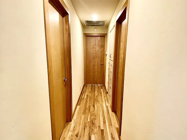 306 E Curling Dr — Photo 25