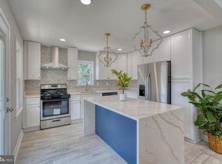 9626 Dixon Ave, Parkville, MD 21234