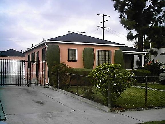 2nd image of 10715 S Hoover St