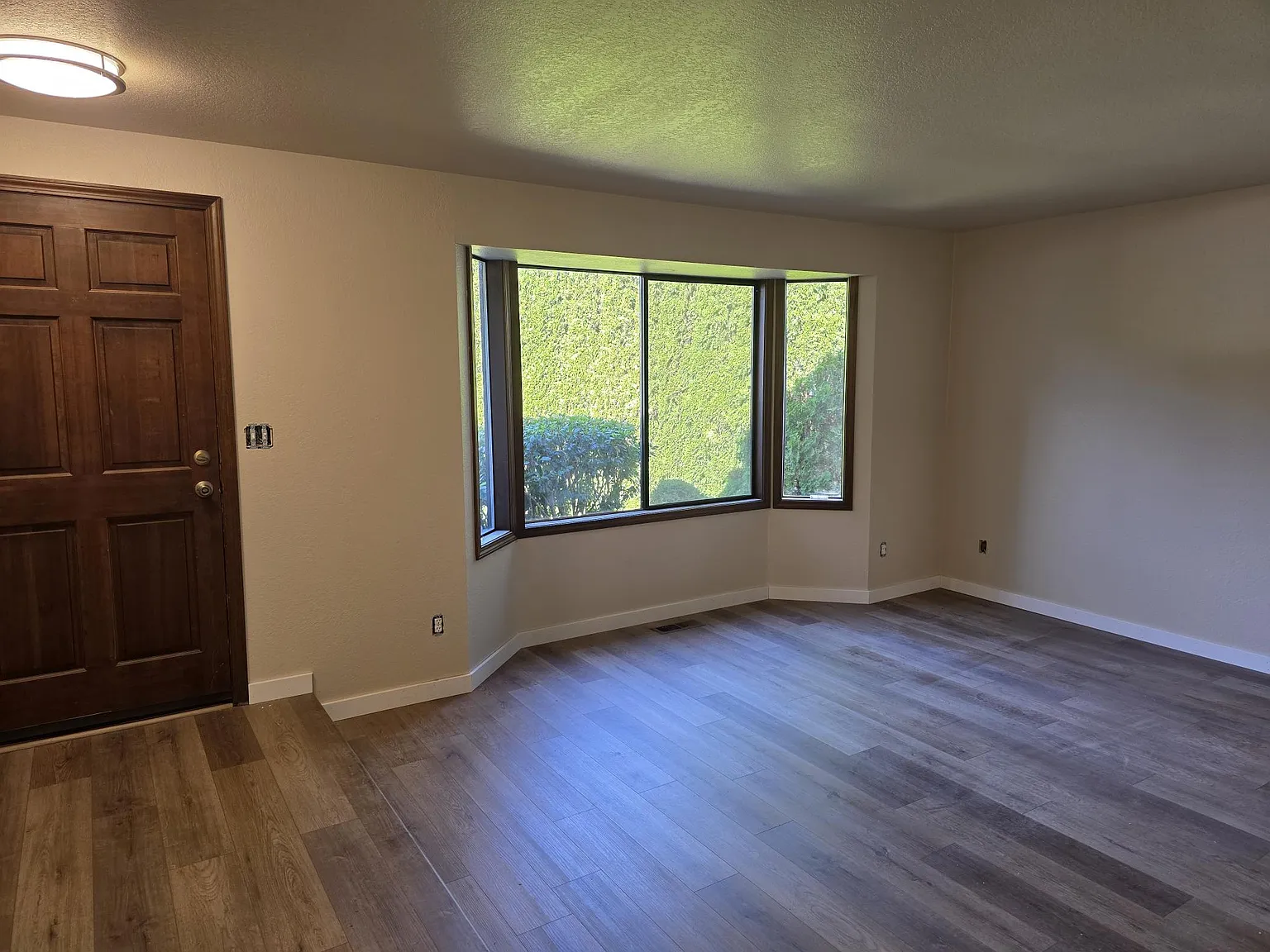 3 bed, 1700 sqft, $3,250 — Photo 4