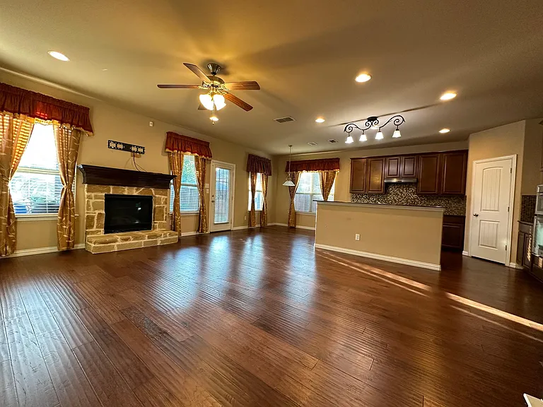 3428 Canyon Lake Dr — Photo 13