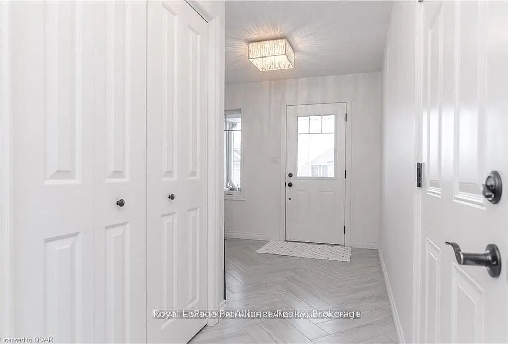 2 bed, $2,450 — Photo 3