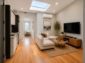 26 Ditmars St, Brooklyn, NY
